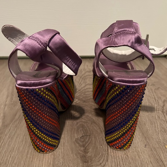 Platform sandal. With rhinestones. Jeffrey Campbell size 8 * like new - Picture 3 of 6